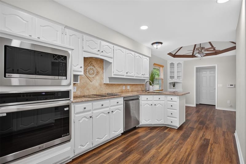 901 Willow Brook Drive, Allen TX 75002 - Photo 7