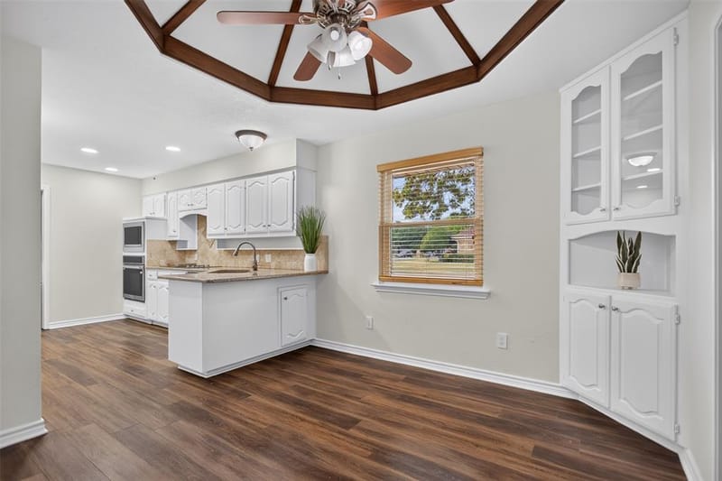 901 Willow Brook Drive, Allen TX 75002 - Photo 10