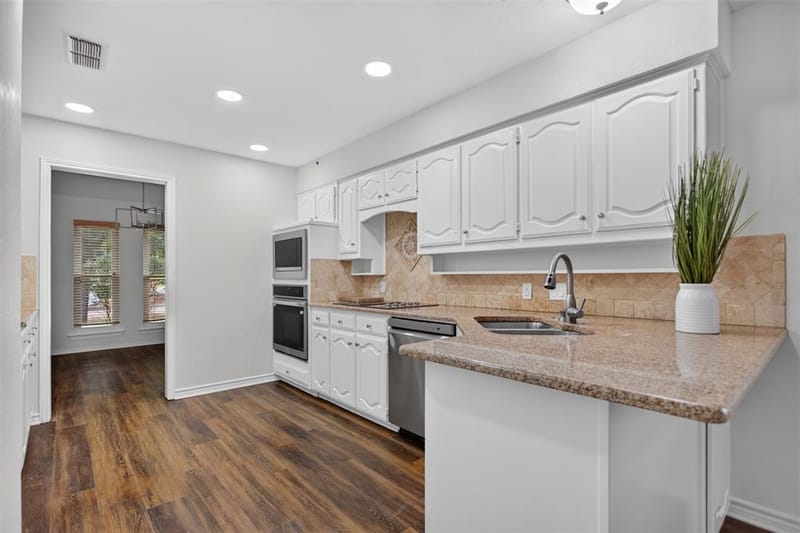 901 Willow Brook Drive, Allen TX 75002 - Photo 8