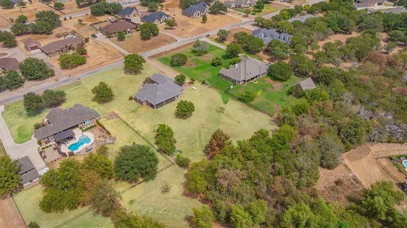 2105 Wood Duck Lane, Granbury TX 76049 - Photo 32