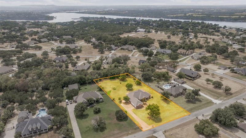 2105 Wood Duck Lane, Granbury TX 76049 - Photo 30