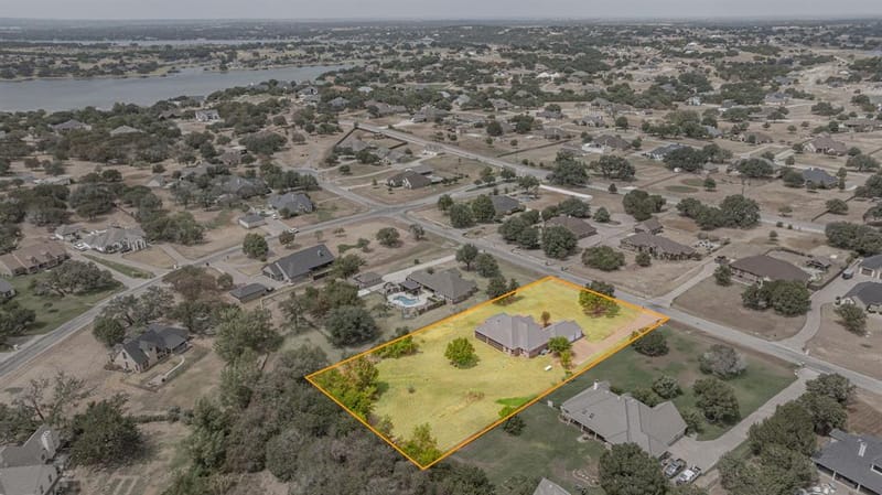 2105 Wood Duck Lane, Granbury TX 76049 - Photo 33