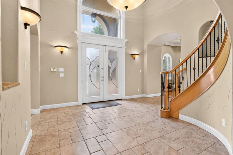 544 Waterchase Drive, Fort Worth TX 76120 - Photo 7