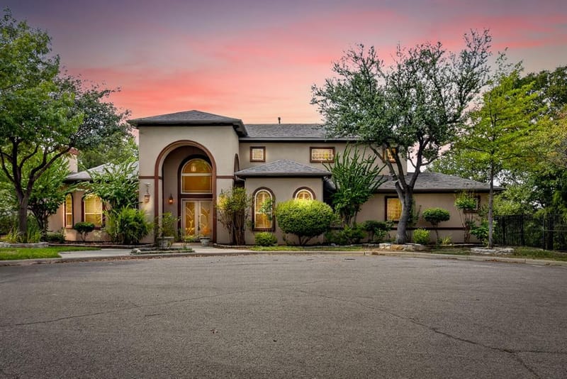 544 Waterchase Drive, Fort Worth TX 76120