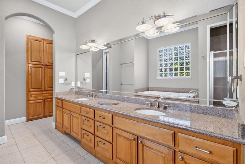 544 Waterchase Drive, Fort Worth TX 76120 - Photo 24