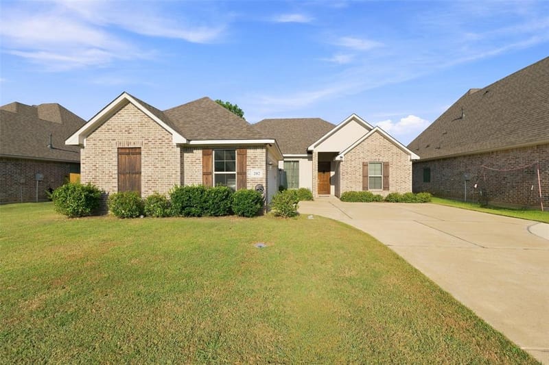 202 Jamestowne Boulevard, Benton LA 71006