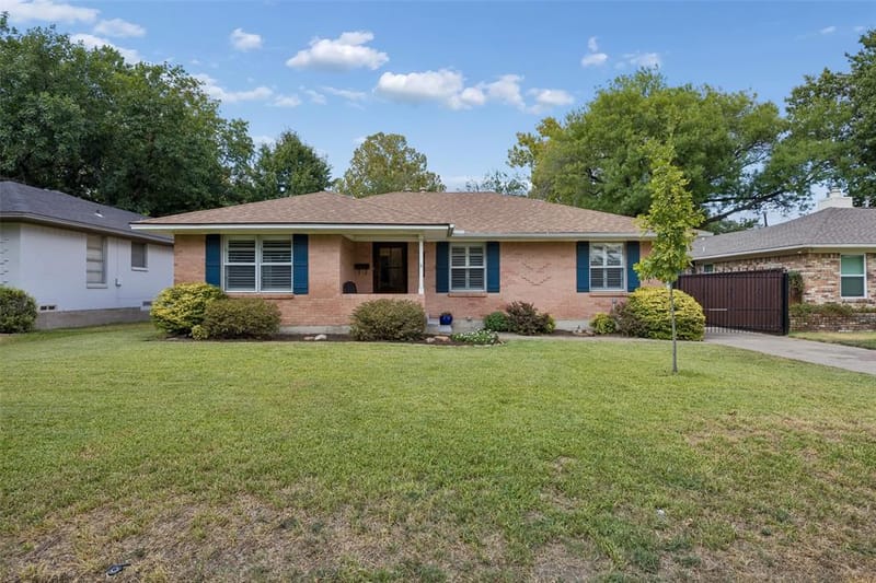 10619 Longmeadow Drive, Dallas TX 75238 - Photo 2