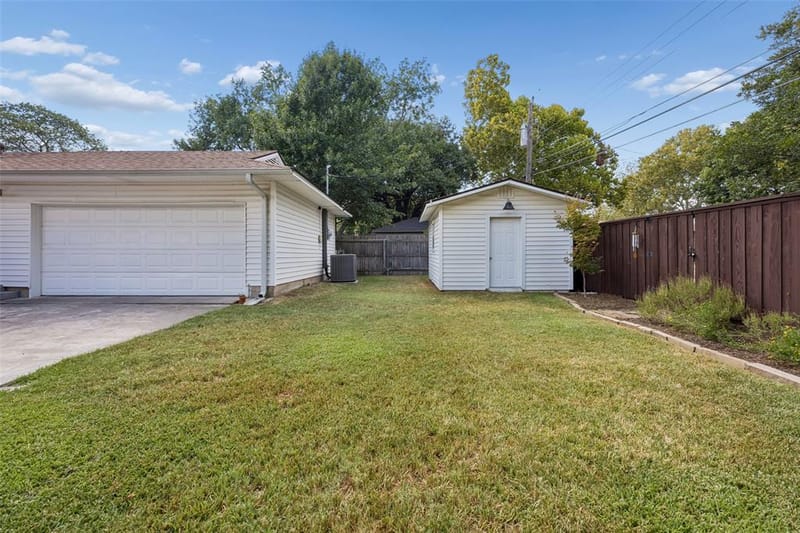 10619 Longmeadow Drive, Dallas TX 75238 - Photo 26