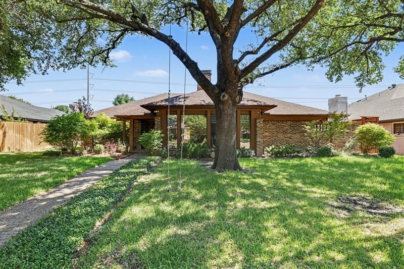 13126 Fall Manor Drive, Dallas TX 75243 - Photo 39