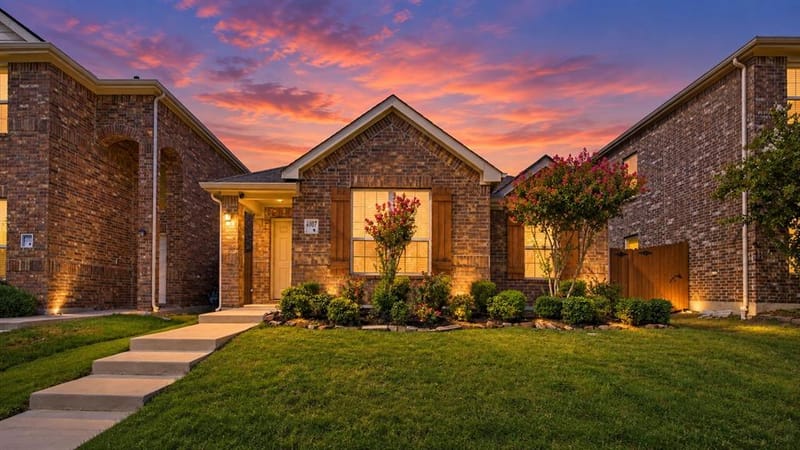 4007 Springfield Lane, Heartland TX 75126 - Photo 2