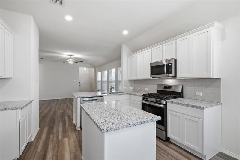 4007 Springfield Lane, Heartland TX 75126 - Photo 16
