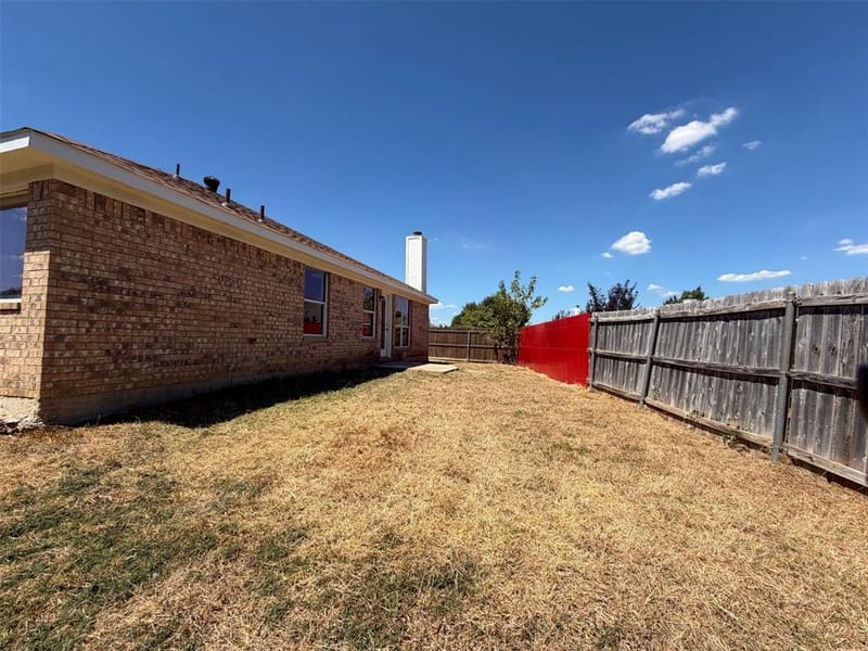 8025 Blue Duck Trail, Arlington TX 76002 - Photo 16