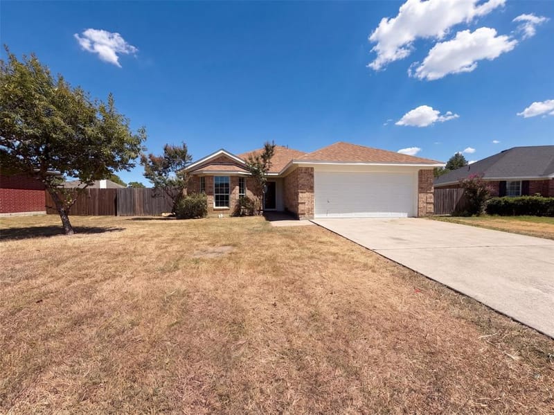 8025 Blue Duck Trail, Arlington TX 76002