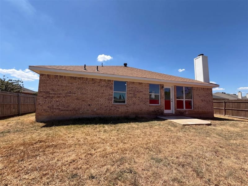 8025 Blue Duck Trail, Arlington TX 76002 - Photo 5
