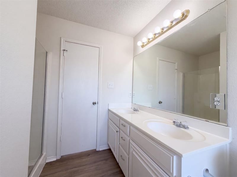 8025 Blue Duck Trail, Arlington TX 76002 - Photo 10