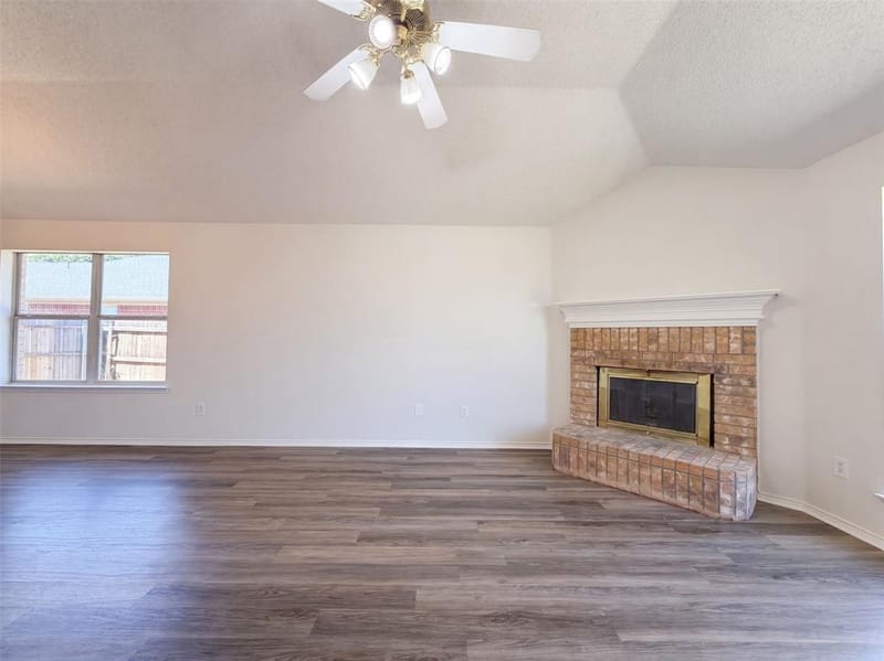 8025 Blue Duck Trail, Arlington TX 76002 - Photo 4
