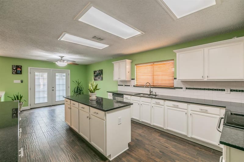 201 Tabor Drive, Arlington TX 76002 - Photo 6