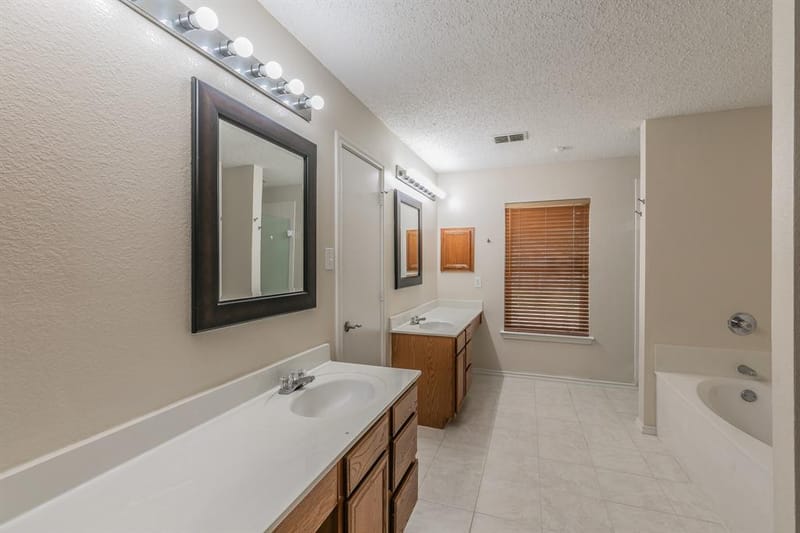 201 Tabor Drive, Arlington TX 76002 - Photo 7