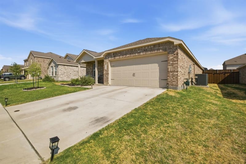 14137 Golden Bridge Drive, Pilot Point TX 76258 - Photo 23