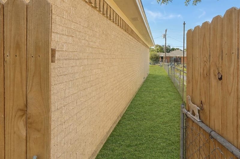 8706 Reva Street, Dallas TX 75227 - Photo 12