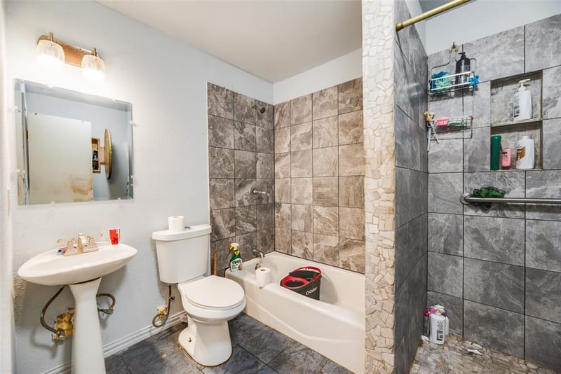 2603 Searcy Drive, Dallas TX 75211 - Photo 13