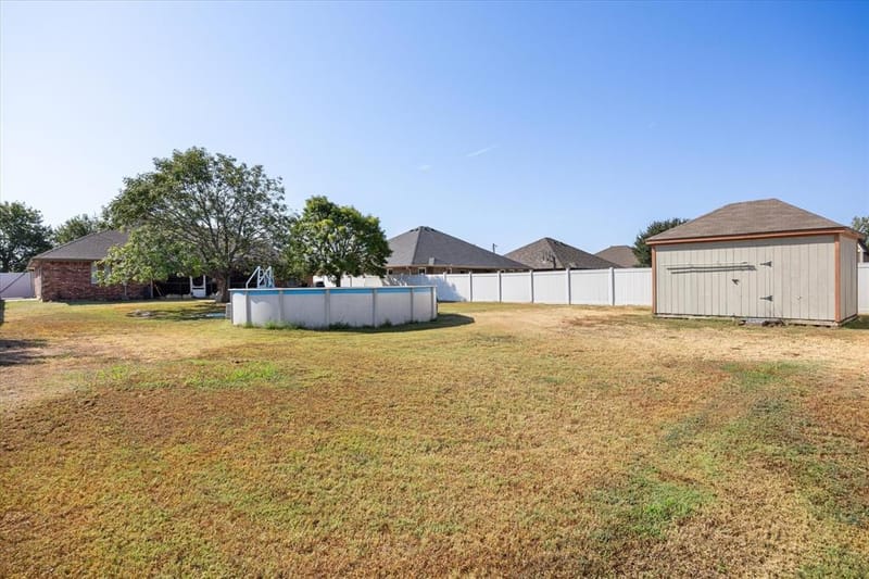 612 Parker Lane, Granbury TX 76048 - Photo 27