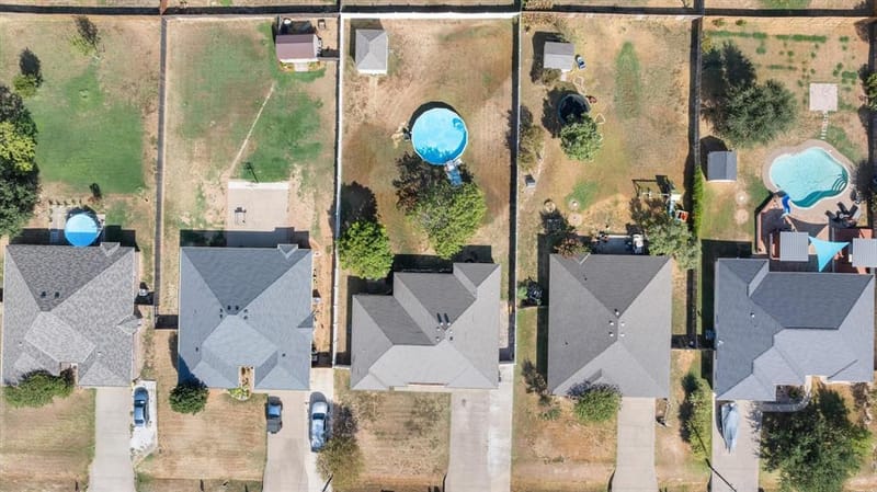 612 Parker Lane, Granbury TX 76048 - Photo 28