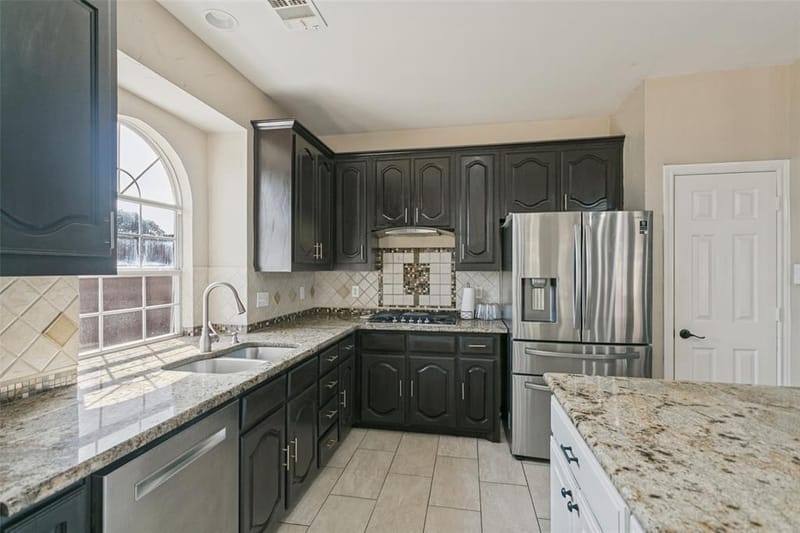324 Ambrose Drive, Murphy TX 75094 - Photo 11