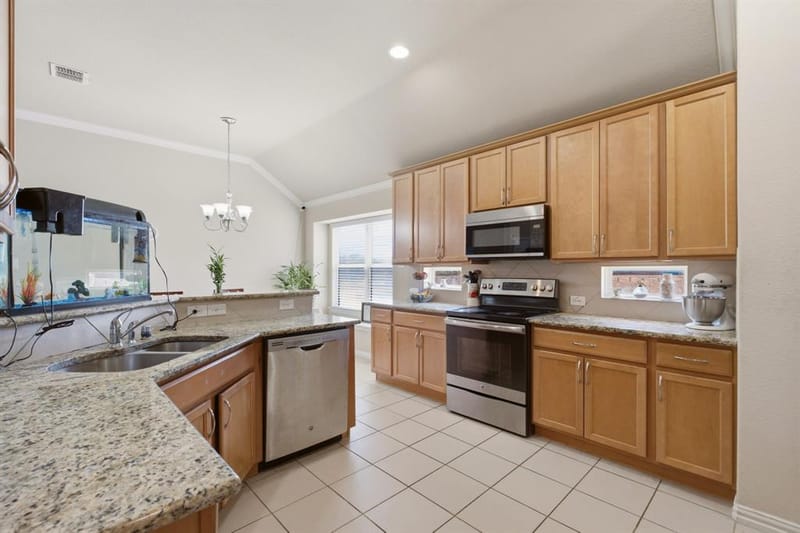 900 Park Meadow Lane, McKinney TX 75071 - Photo 6