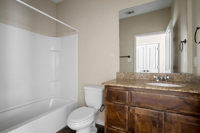 104 College Avenue, Fort Worth TX 76104 - Photo 6