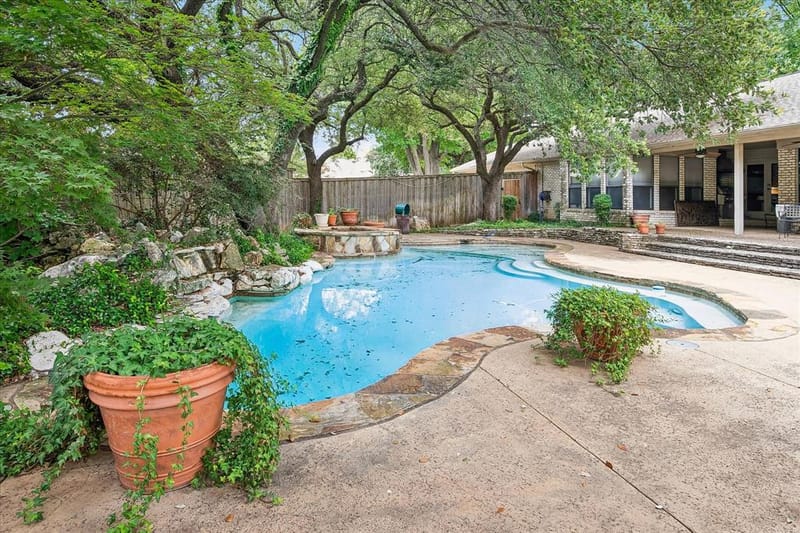 6940 Wildglen Drive, Dallas TX 75230 - Photo 6