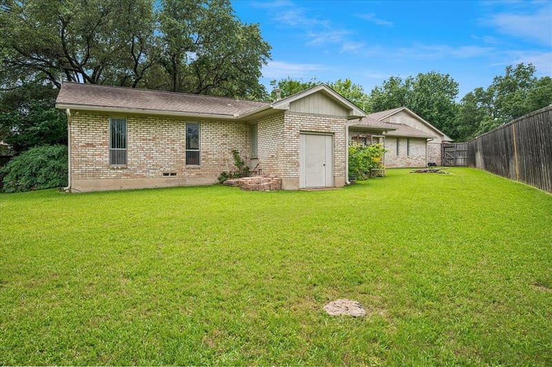 6940 Wildglen Drive, Dallas TX 75230 - Photo 11