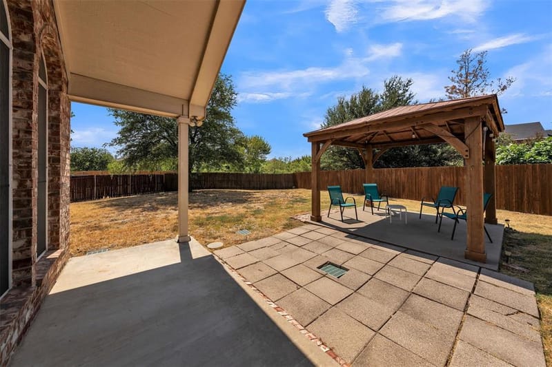 8102 Mansanillo Court, Arlington TX 76002 - Photo 27