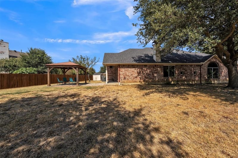 8102 Mansanillo Court, Arlington TX 76002 - Photo 29