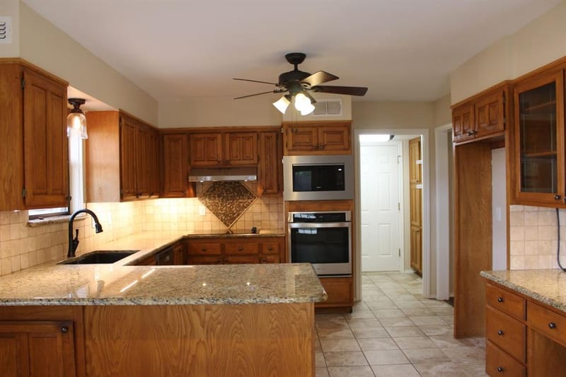 115 Sandra Palmer Street, Stephenville TX 76401 - Photo 13