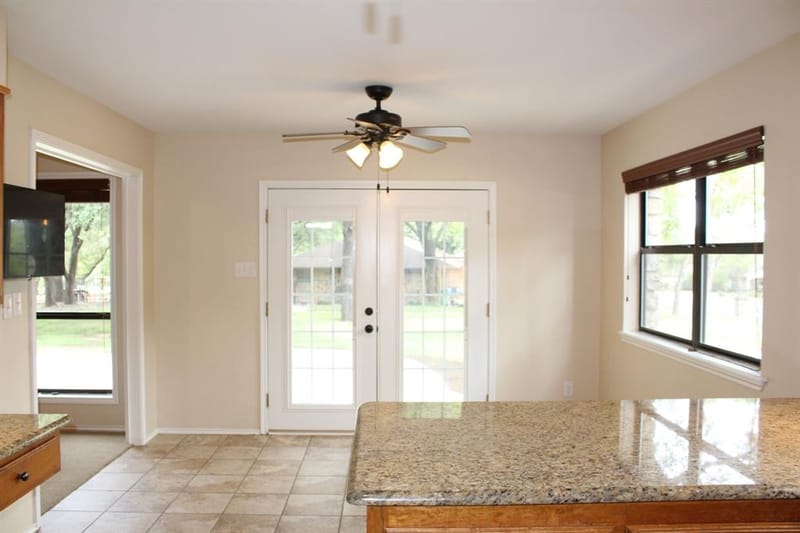 115 Sandra Palmer Street, Stephenville TX 76401 - Photo 14