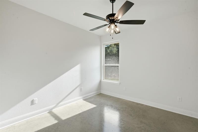 209 Waterford Drive, Weatherford TX 76086 - Photo 21
