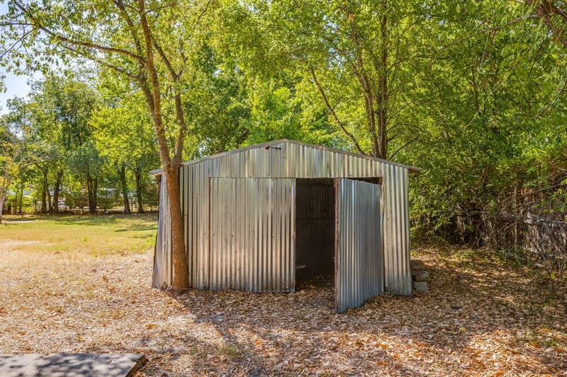 407 Ada Street, Cleburne TX 76031 - Photo 40