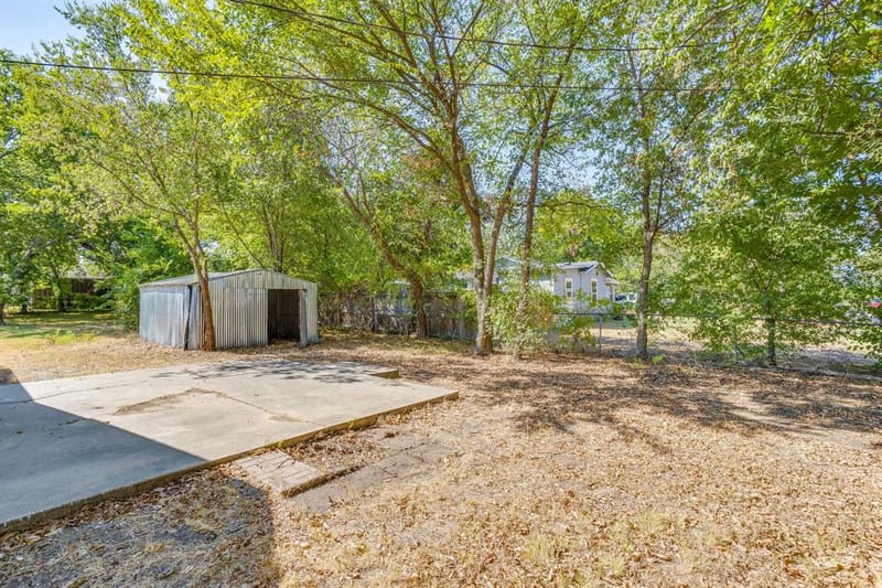 407 Ada Street, Cleburne TX 76031 - Photo 35