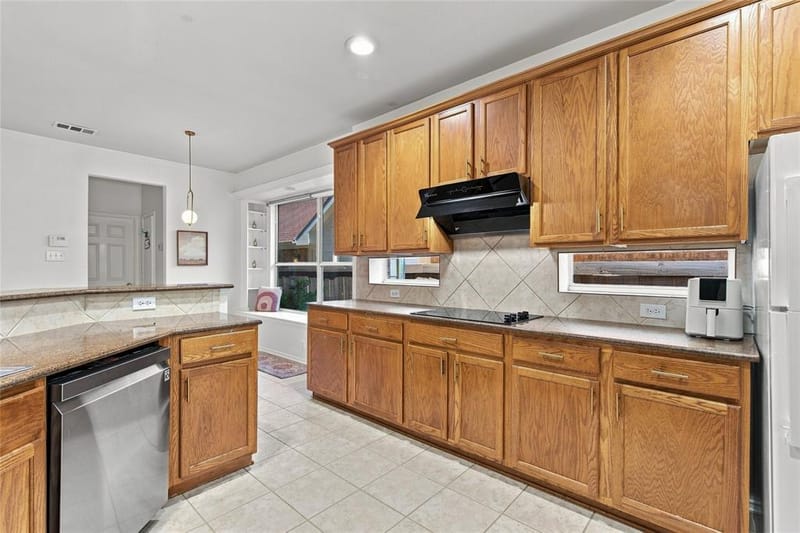 7112 Bryce Canyon Drive, McKinney TX 75072 - Photo 10