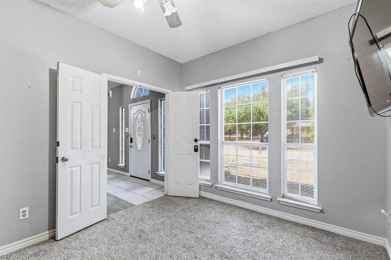 2324 Boardwalk Drive, Mesquite TX 75181 - Photo 10