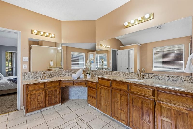 2324 Boardwalk Drive, Mesquite TX 75181 - Photo 15