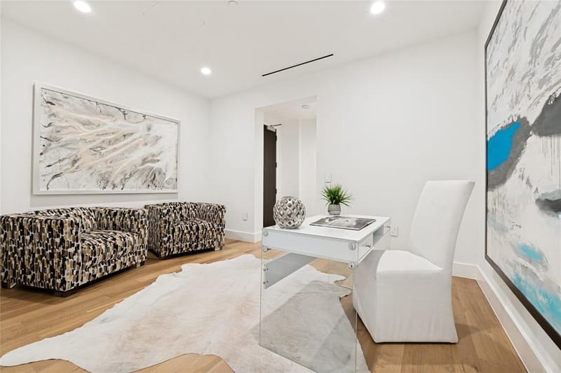 2025 Woodall Rodgers Freeway # 23, Dallas TX 75201 - Photo 22