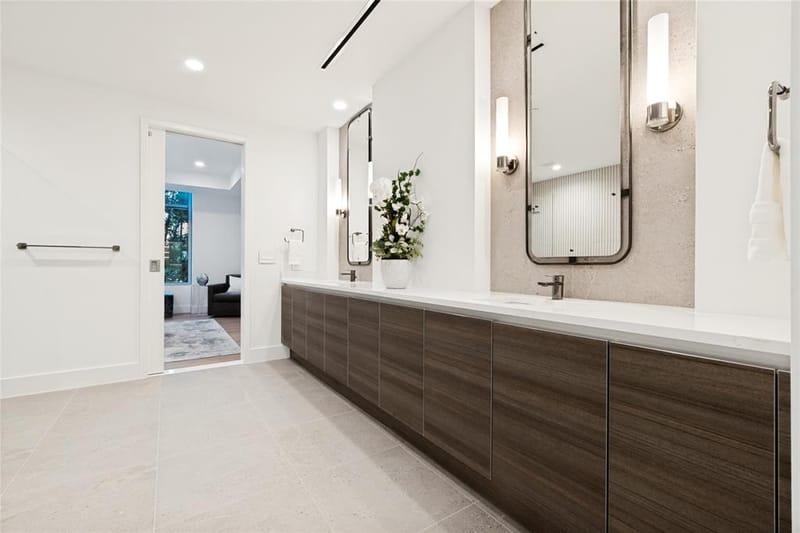 2025 Woodall Rodgers Freeway # 23, Dallas TX 75201 - Photo 32
