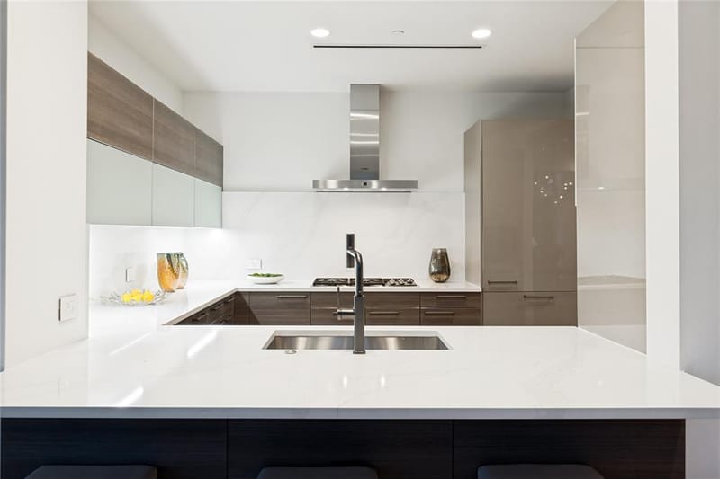 2025 Woodall Rodgers Freeway # 23, Dallas TX 75201 - Photo 20