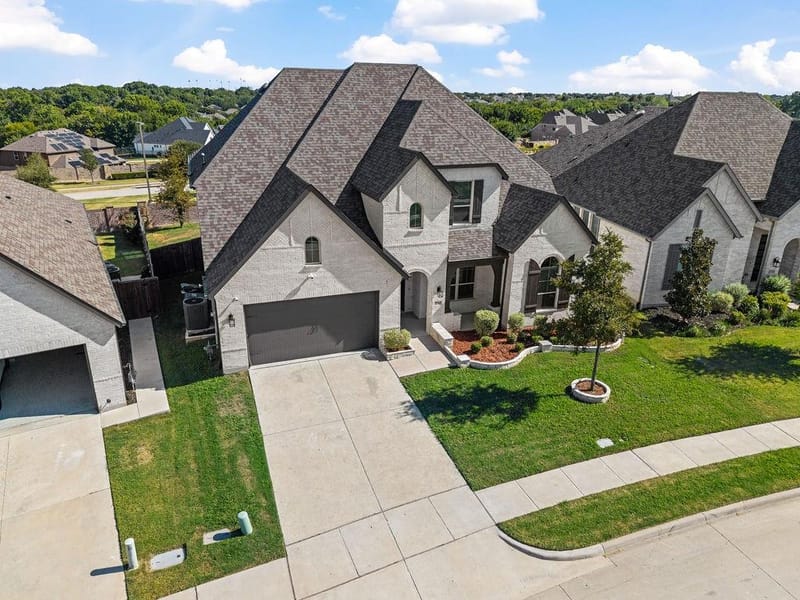 2717 Oak Blossom Drive, McKinney TX 75071 - Photo 2