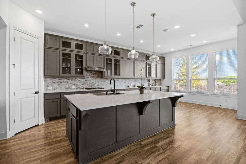 2717 Oak Blossom Drive, McKinney TX 75071 - Photo 4