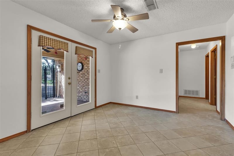 2114 Meadows Circle, Sherman TX 75092 - Photo 12