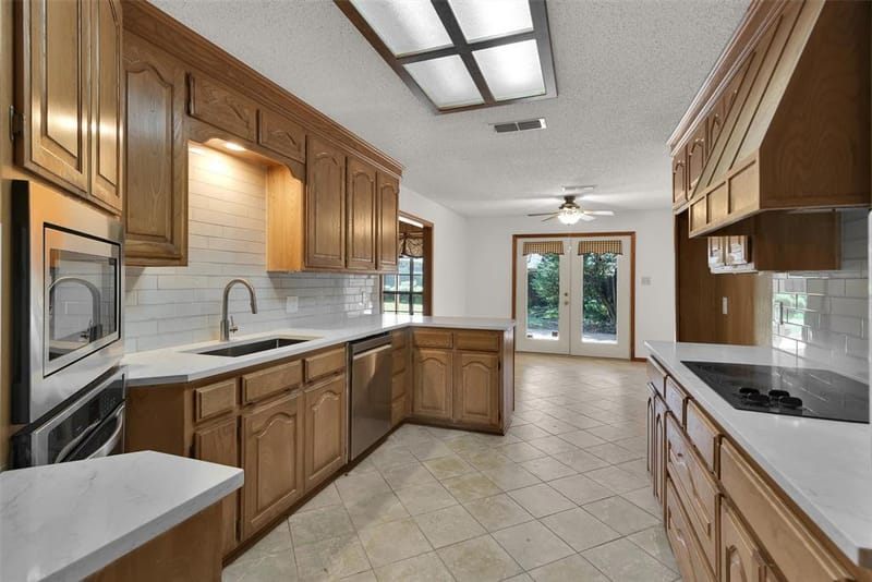 2114 Meadows Circle, Sherman TX 75092 - Photo 15
