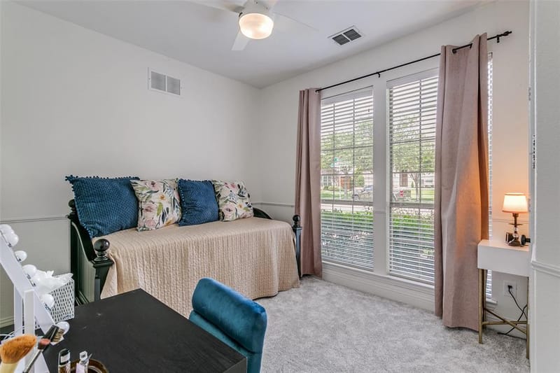 400 S Hampton Court, Lewisville TX 75056 - Photo 16